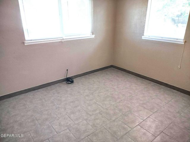 8724 Polaris Street, El Paso, TX 79904