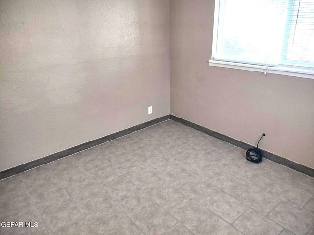 8724 Polaris Street, El Paso, TX 79904