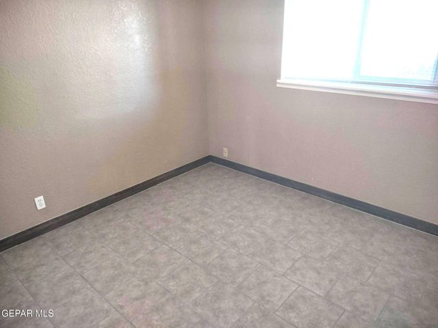 8724 Polaris Street, El Paso, TX 79904