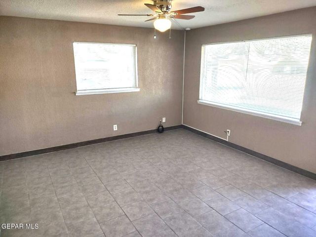 8724 Polaris Street, El Paso, TX 79904