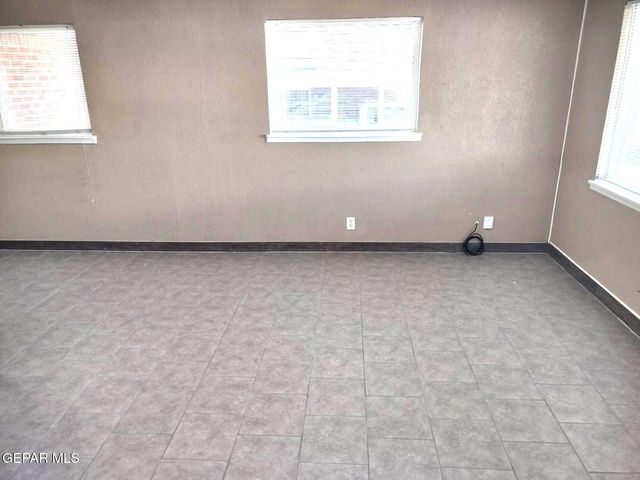 8724 Polaris Street, El Paso, TX 79904