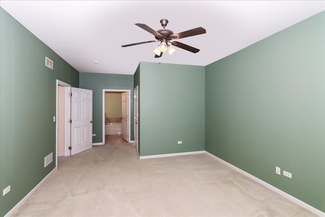 275 E Railroad Avenue 101, Bartlett, IL 60103