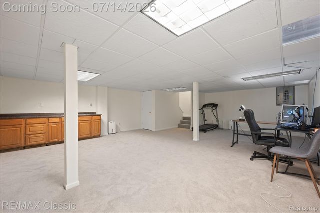 29790 Palmer Court, Farmington Hills, MI 48336