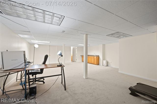 29790 Palmer Court, Farmington Hills, MI 48336