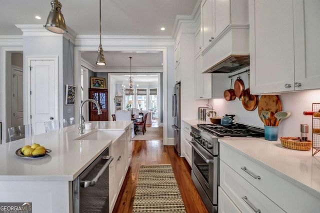 518 E Bolton Street, Savannah, GA 31401