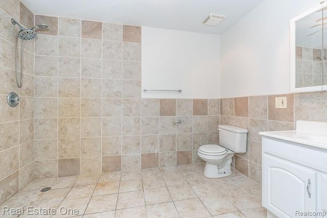 2670 Spring Grove Drive, Brighton, MI 48114