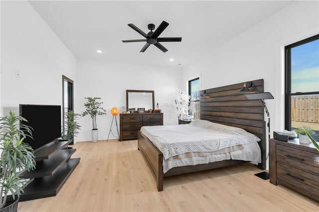 381 Rainforest Loop, Centerton, AR 72719