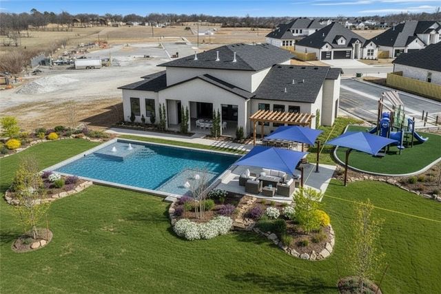 381 Rainforest Loop, Centerton, AR 72719