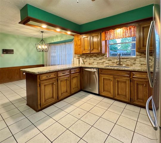 11814 Cypresswood Drive, North Houston, TX 77070