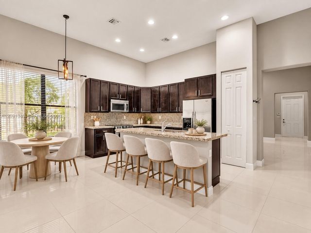 2683 NW 83rd Terrace, Cooper City, FL 33024