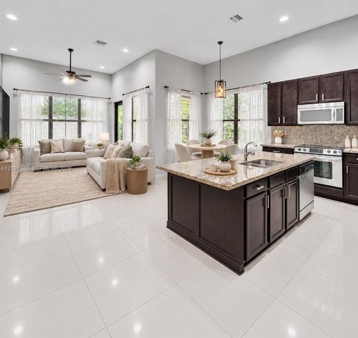 2683 NW 83rd Terrace, Cooper City, FL 33024