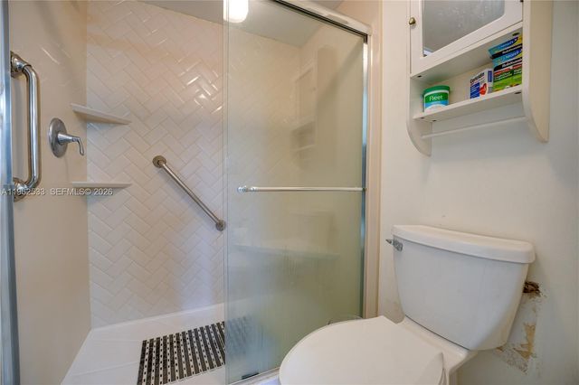 2901 N Nob Hill Road 303, Sunrise, FL 33322