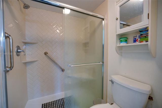 2901 N Nob Hill Road 303, Sunrise, FL 33322