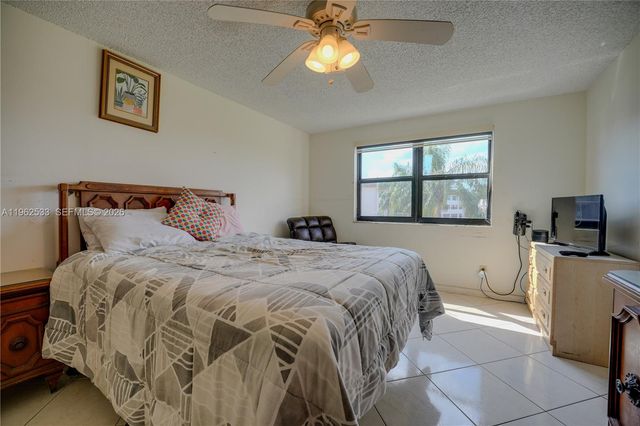 2901 N Nob Hill Road 303, Sunrise, FL 33322