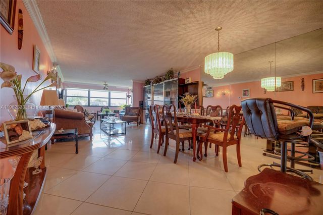 2901 N Nob Hill Road 303, Sunrise, FL 33322