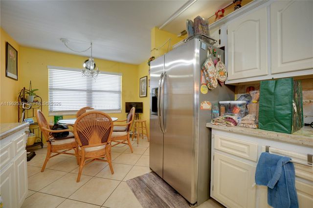 2901 N Nob Hill Road 303, Sunrise, FL 33322