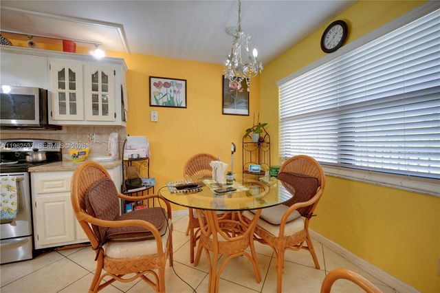 2901 N Nob Hill Road 303, Sunrise, FL 33322