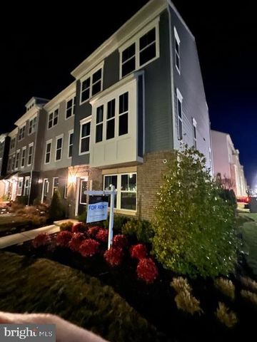 24135 PISSARRO DR, Sterling, VA 20166