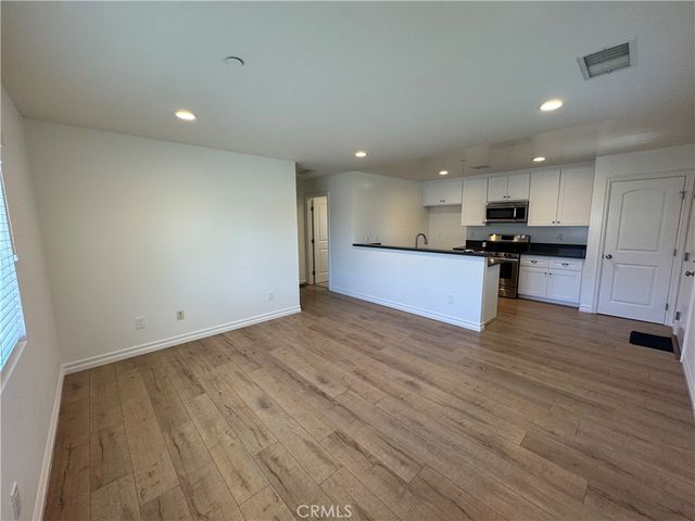 2306 N Catalina, Burbank, CA 91504