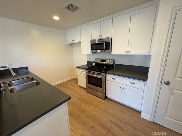 2306 N Catalina, Burbank, CA 91504