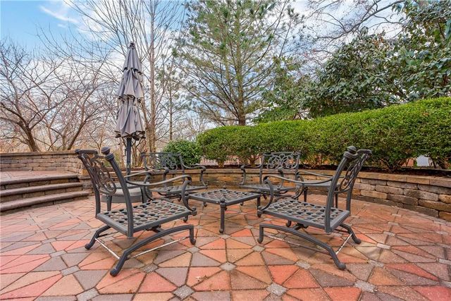 5209 W 83rd Terrace, Prairie Village, KS 66207