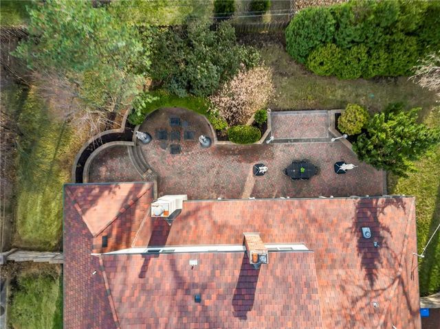 5209 W 83rd Terrace, Prairie Village, KS 66207