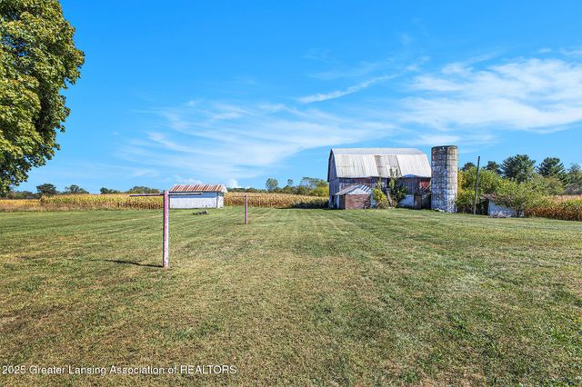 10349 S Francis Road, Dewitt, MI 48820