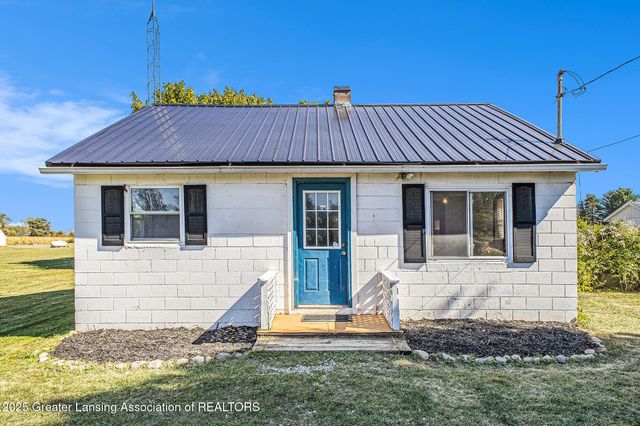 10349 S Francis Road, Dewitt, MI 48820