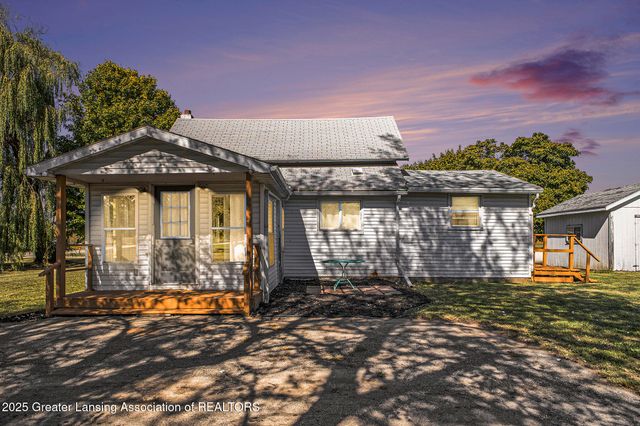 10349 S Francis Road, Dewitt, MI 48820