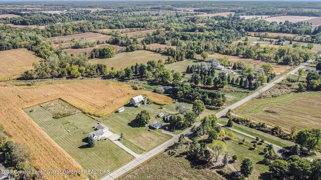 10349 S Francis Road, Dewitt, MI 48820