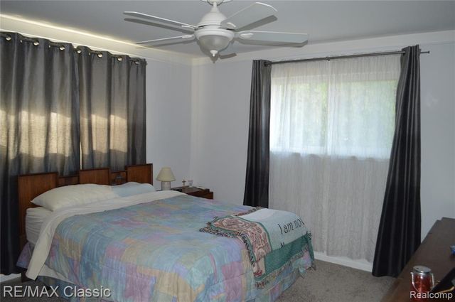 26006 S Elsinore Road, Redford, MI 48239