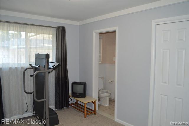 26006 S Elsinore Road, Redford, MI 48239