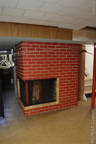 26006 S Elsinore Road, Redford, MI 48239