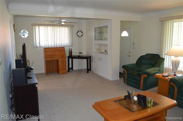 26006 S Elsinore Road, Redford, MI 48239