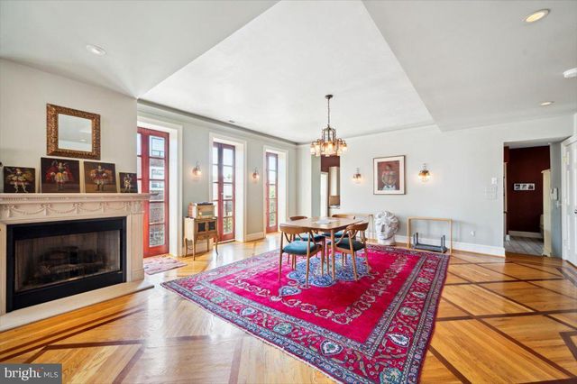 624-26 S 6TH ST, Philadelphia, PA 19147