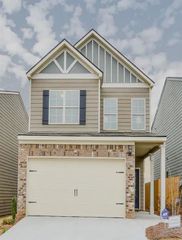 2010 SHORTLEAF Road, Fairburn, GA 30213