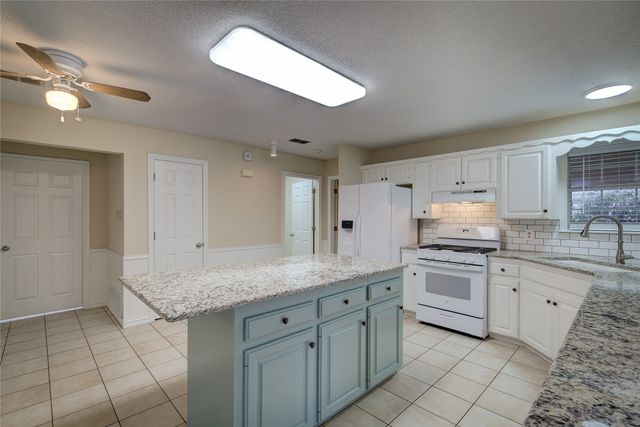 9464 Farm Road 269 S, Pickton, TX 75471