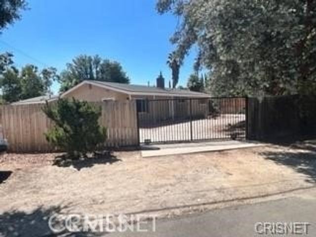 10444 Andora Avenue, Chatsworth, CA 91311