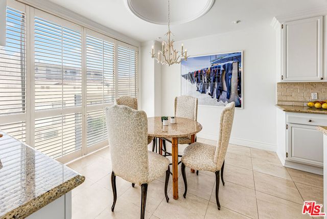 339 N Palm Drive 202, Beverly Hills, CA 90210