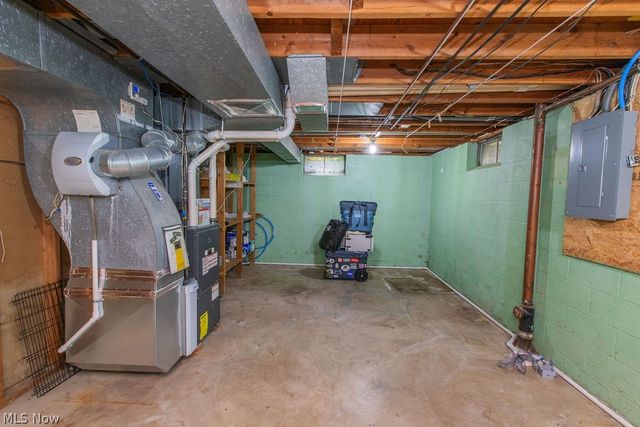 209 James Circle, Avon Lake, OH 44012