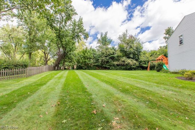 209 James Circle, Avon Lake, OH 44012
