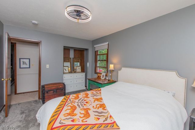 209 James Circle, Avon Lake, OH 44012