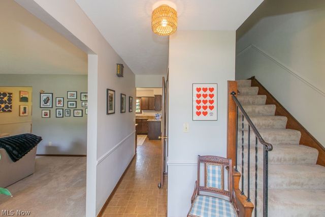 209 James Circle, Avon Lake, OH 44012