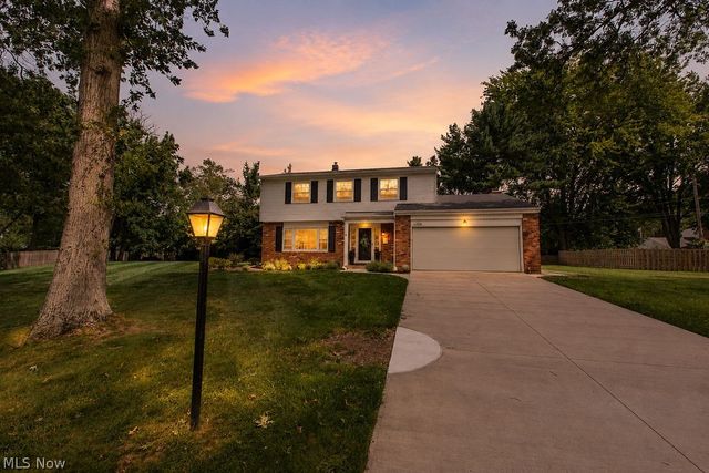 209 James Circle, Avon Lake, OH 44012