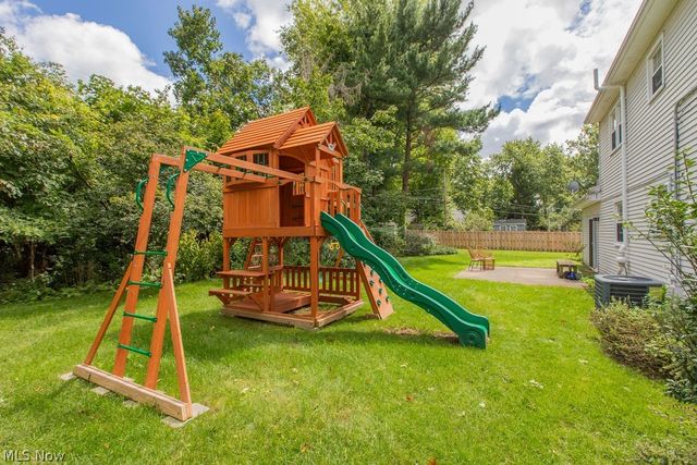 209 James Circle, Avon Lake, OH 44012