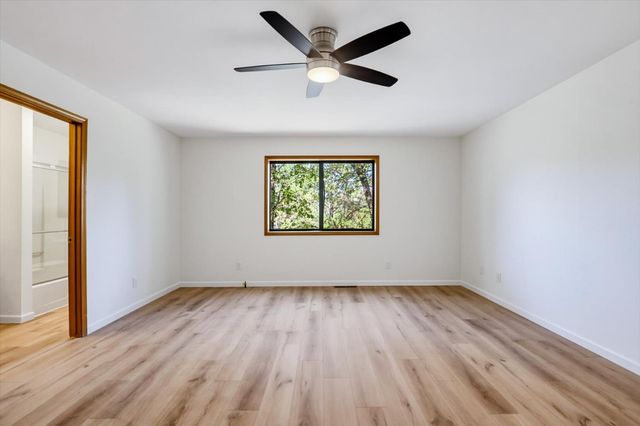 19770 Explorer Dr, Penn Valley, CA 95946