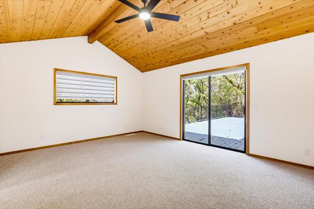 19770 Explorer Dr, Penn Valley, CA 95946