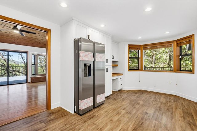 19770 Explorer Dr, Penn Valley, CA 95946