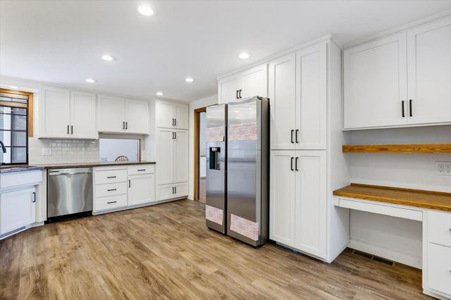 19770 Explorer Dr, Penn Valley, CA 95946