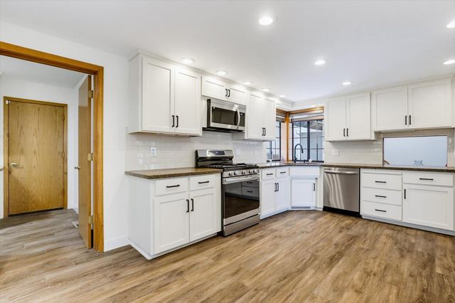19770 Explorer Dr, Penn Valley, CA 95946